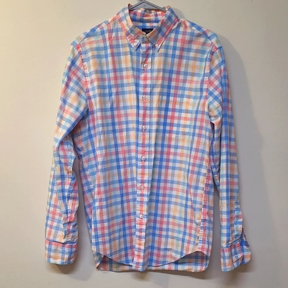 J. Crew Blue and Pink Casual Button‎ Down Shirt used good condition.